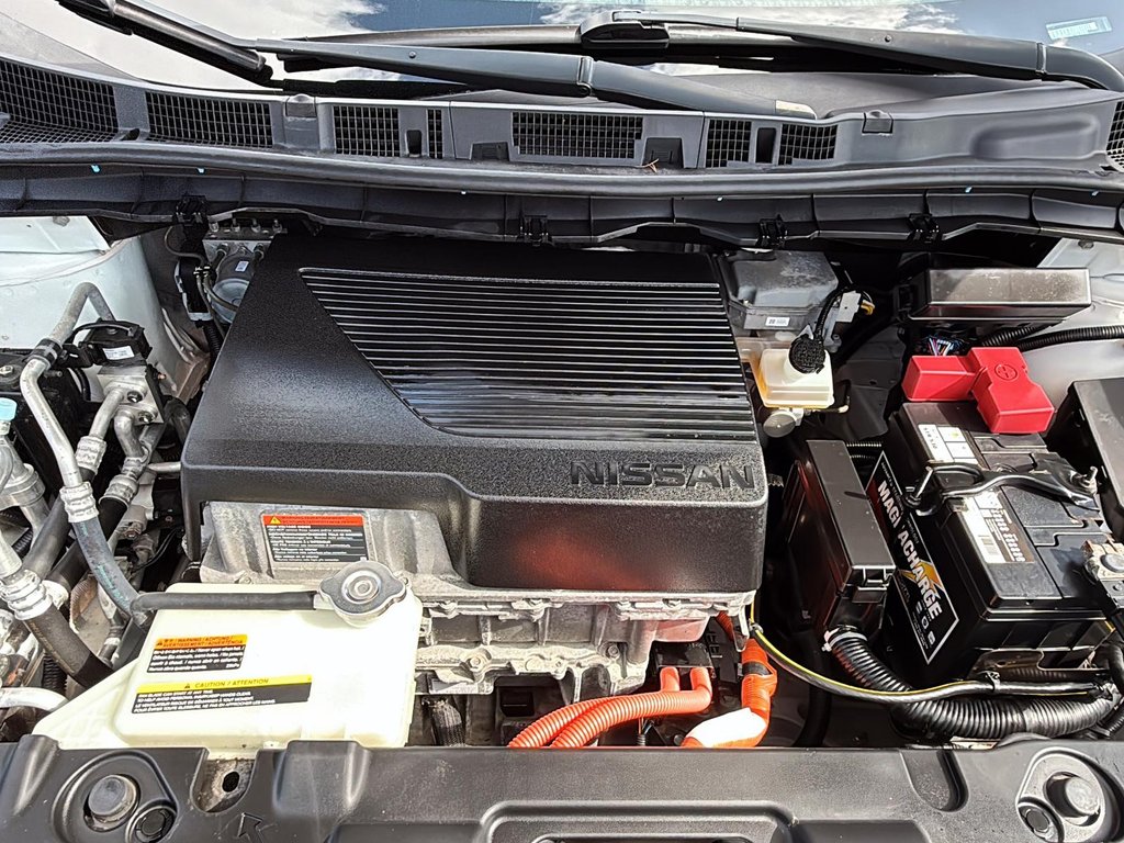 2019 Nissan LEAF in Drummondville, Quebec - 8 - w1024h768px