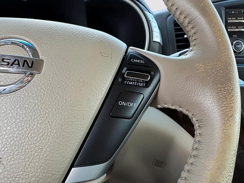 2012 Nissan Quest SV in Drummondville, Quebec - 15 - w1024h768px