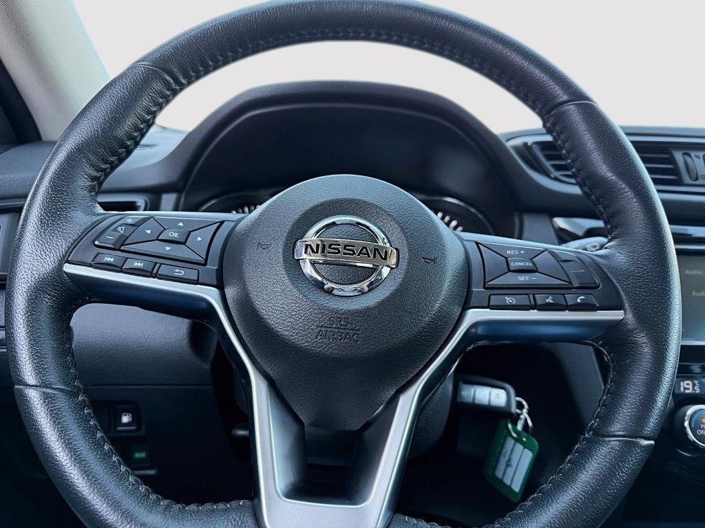 2020 Nissan Rogue SV in Drummondville, Quebec - 12 - w1024h768px