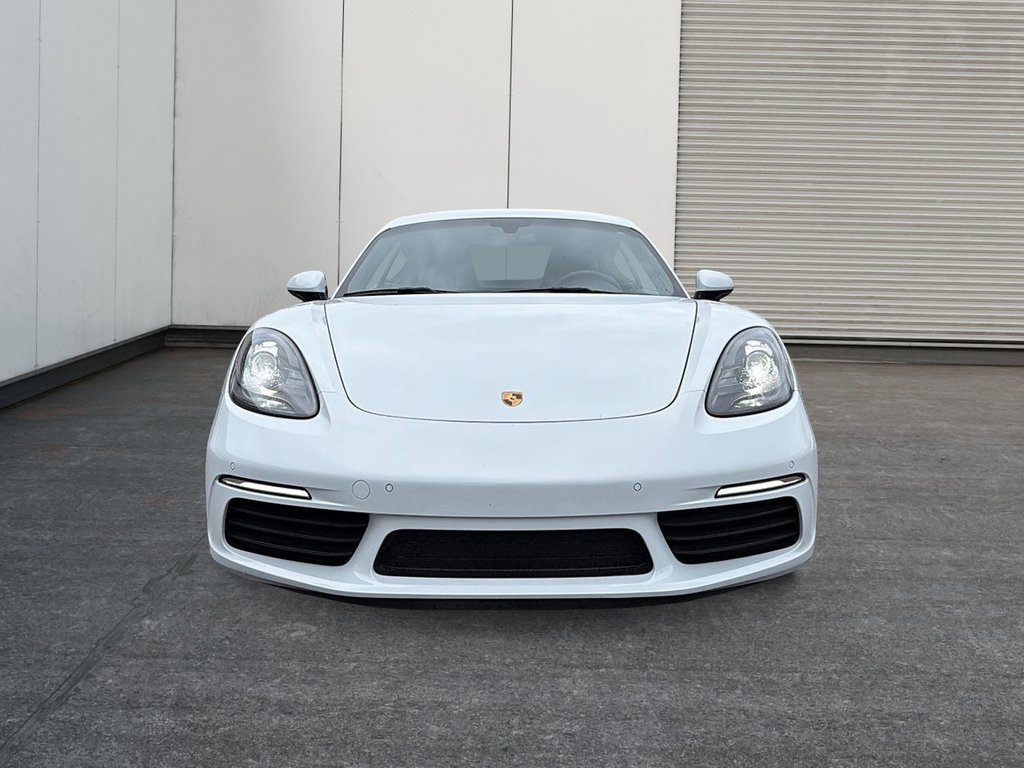 2018 Porsche 718 Cayman in Drummondville, Quebec - 2 - w1024h768px