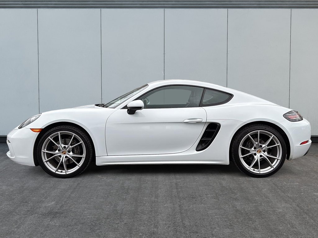 2018 Porsche 718 Cayman in Drummondville, Quebec - 5 - w1024h768px