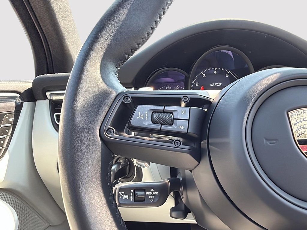 2024 Porsche Macan GTS in Drummondville, Quebec - 15 - w1024h768px
