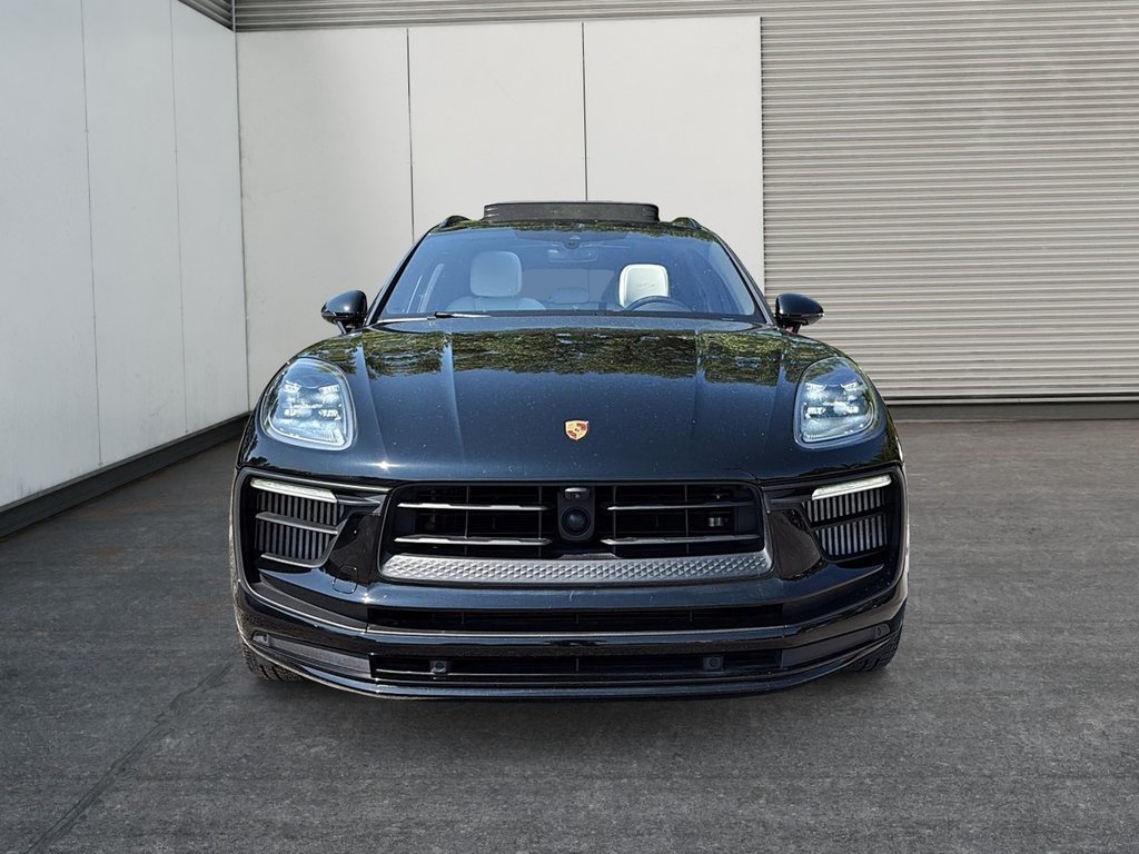 2024 Porsche Macan GTS in Drummondville, Quebec - 2 - w1024h768px