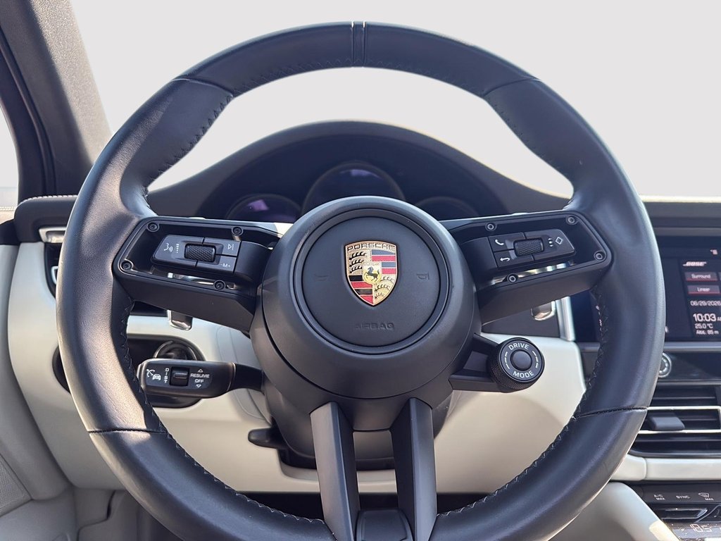 2024 Porsche Macan GTS in Drummondville, Quebec - 14 - w1024h768px