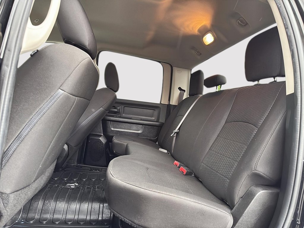 Ram 1500 Classic Express 2019 à Drummondville, Québec - 9 - w1024h768px