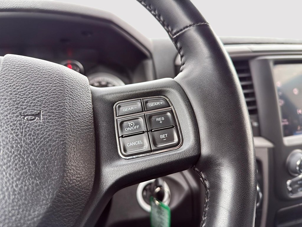 2023 Ram 1500 Classic Express in Drummondville, Quebec - 15 - w1024h768px