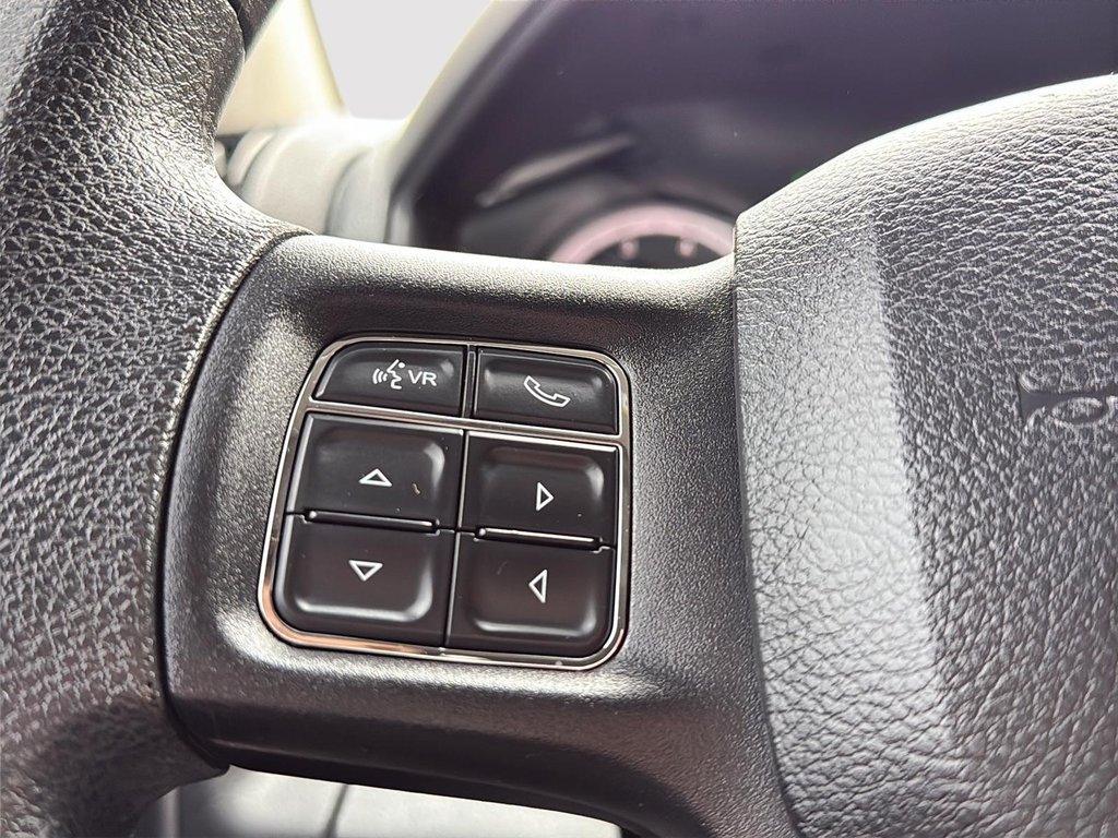 2018 Ram 1500 Express in Drummondville, Quebec - 13 - w1024h768px