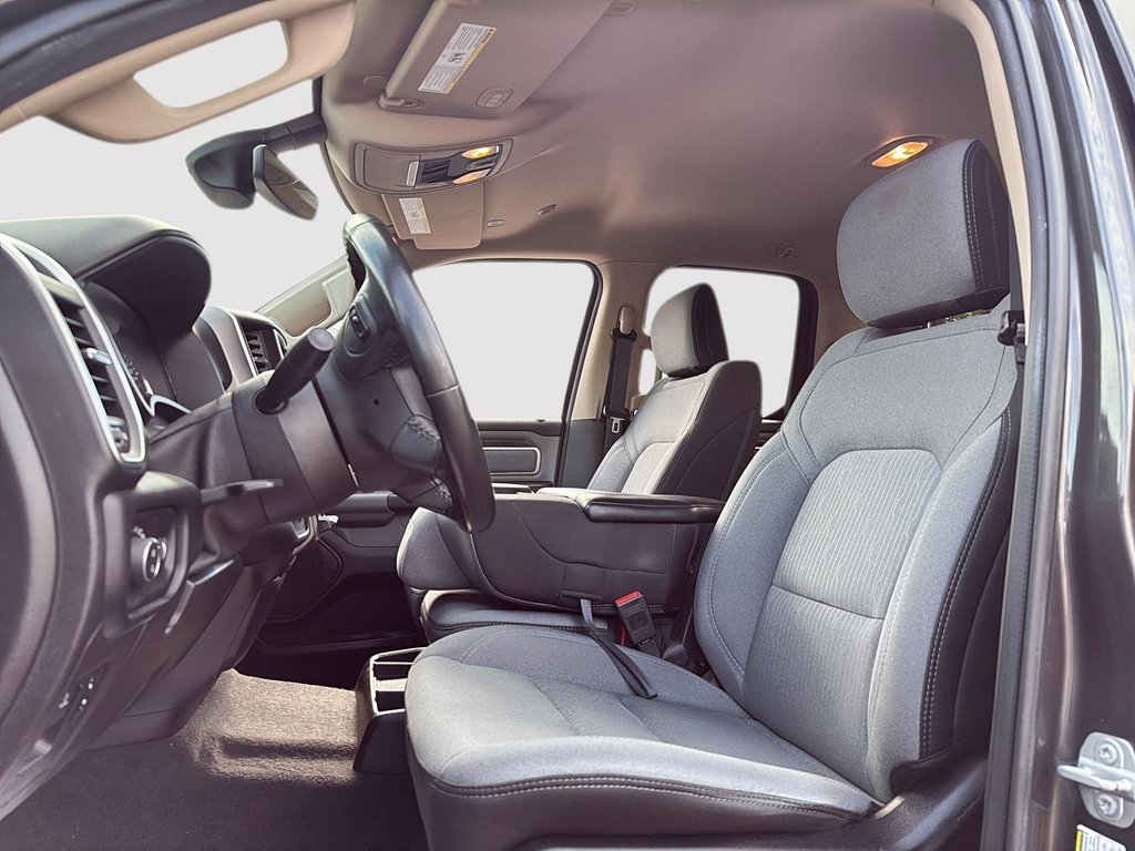 2019 Ram 1500 Big Horn in Drummondville, Quebec - 7 - w1024h768px