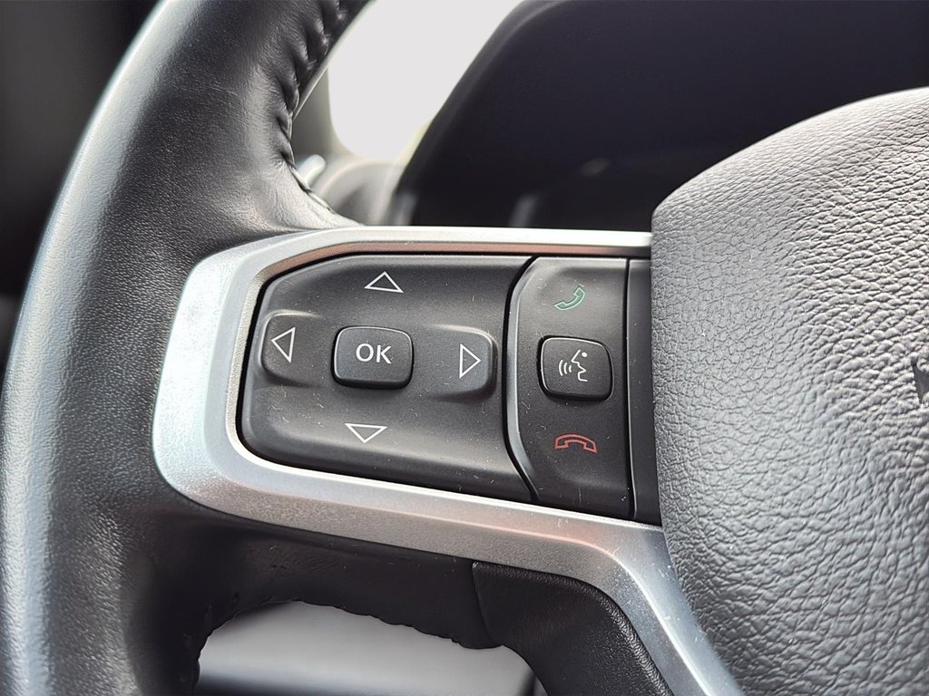 2023 Ram 1500 Big Horn in Drummondville, Quebec - 14 - w1024h768px