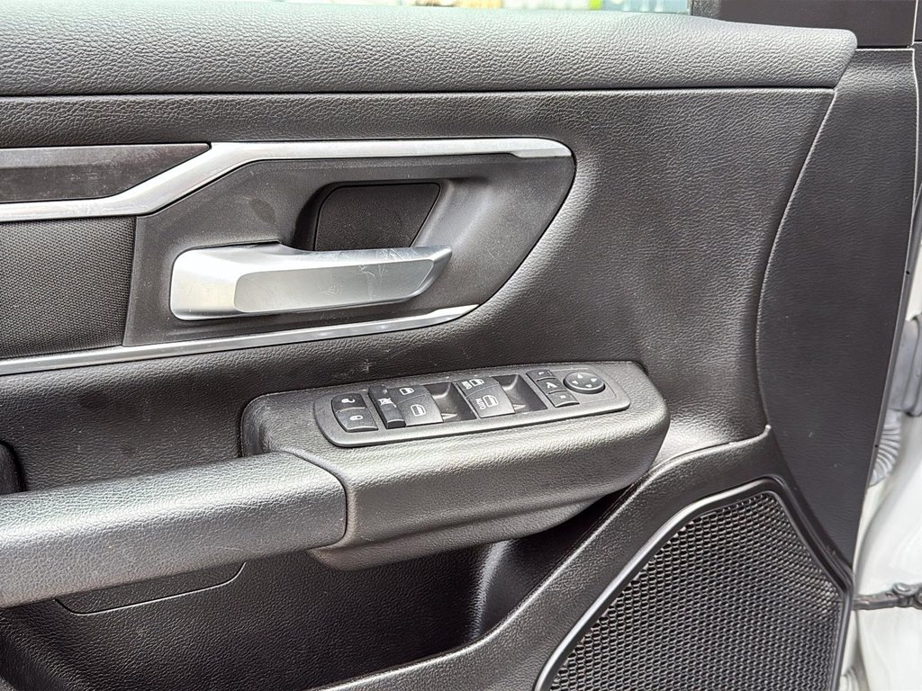 2023 Ram 1500 Big Horn in Drummondville, Quebec - 11 - w1024h768px