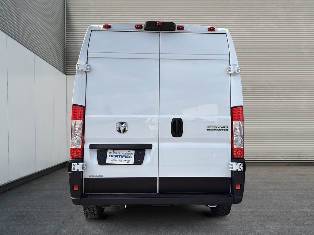 Ram ProMaster Cargo Van Tradesman 2025 à Drummondville, Québec - 3 - w1024h768px