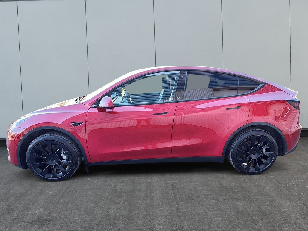 2022 Tesla Model Y Long Range in Drummondville, Quebec - 5 - w1024h768px