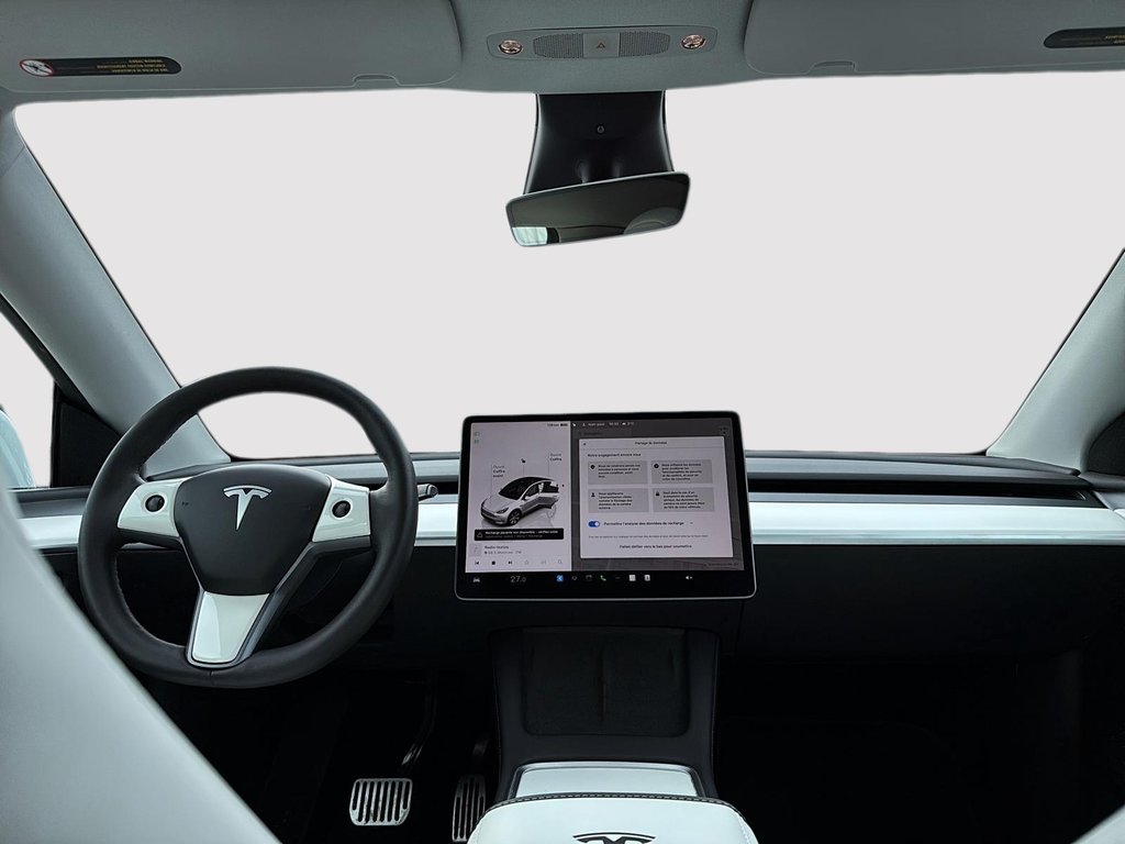 2023 Tesla Model Y Long Range in Drummondville, Quebec - 7 - w1024h768px