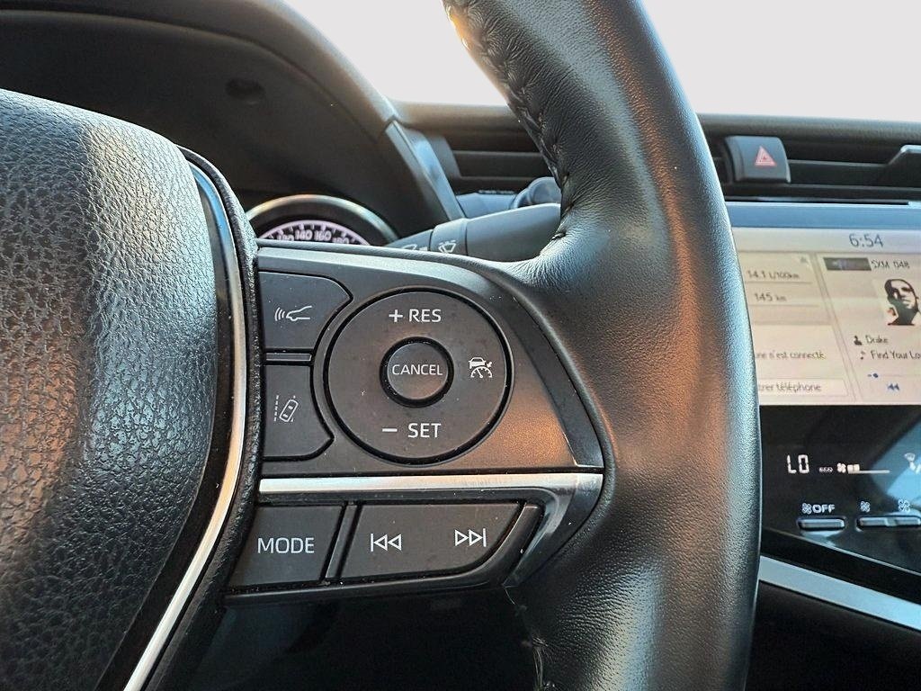 2018 Toyota Camry XLE in Drummondville, Quebec - 14 - w1024h768px