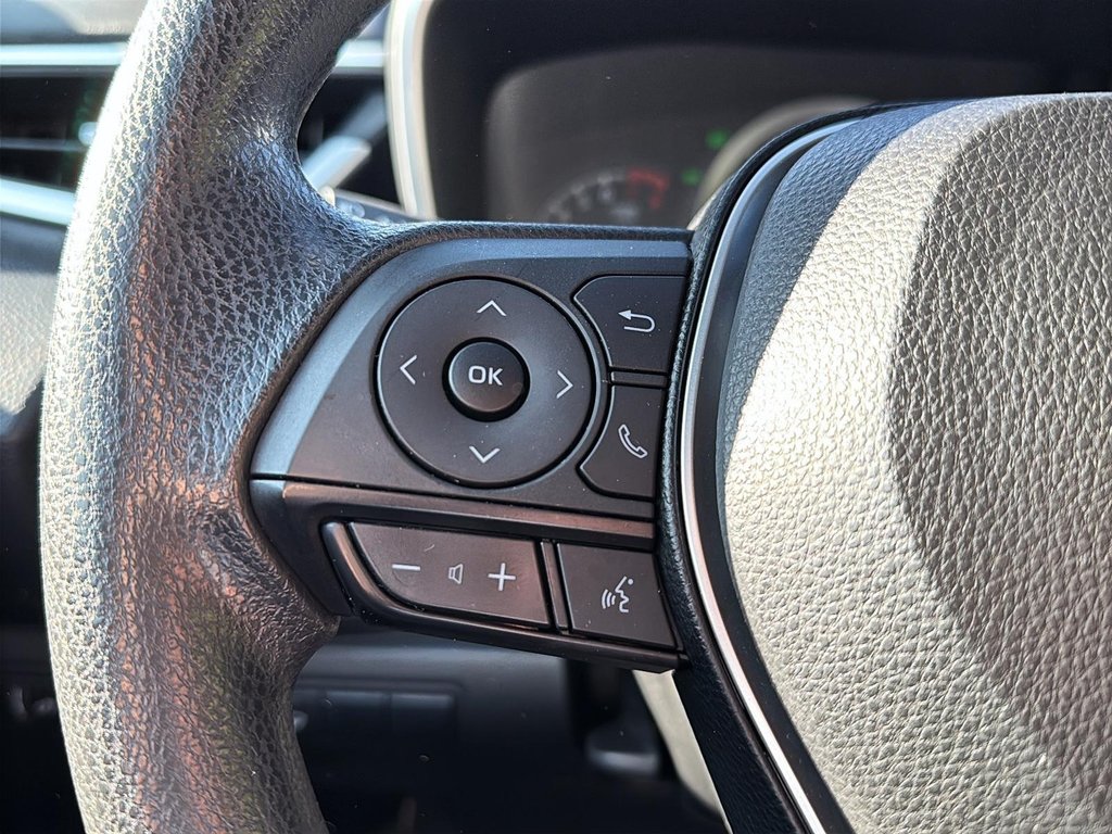 2019 Toyota Corolla Hatchback SE in Drummondville, Quebec - 14 - w1024h768px