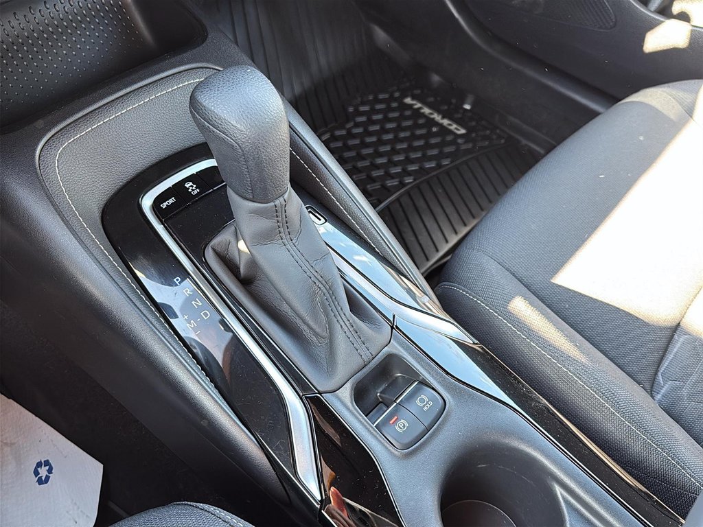 2019 Toyota Corolla Hatchback SE in Drummondville, Quebec - 18 - w1024h768px