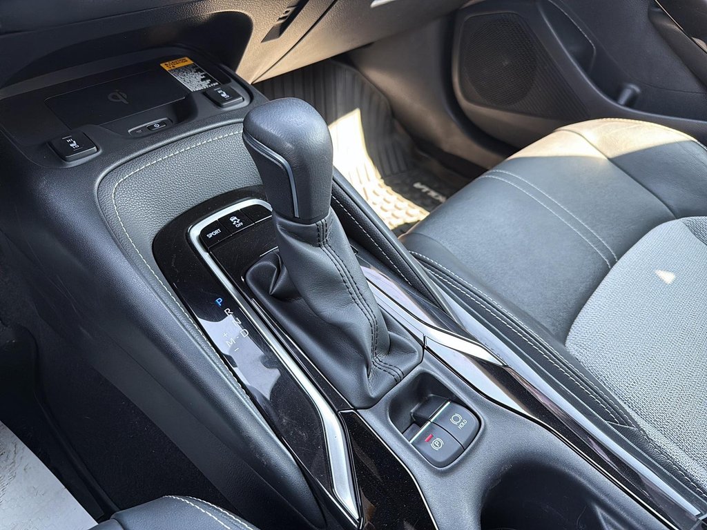 2019 Toyota Corolla Hatchback in Drummondville, Quebec - 16 - w1024h768px