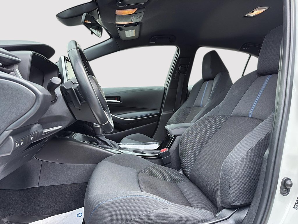 2020 Toyota Corolla in Drummondville, Quebec - 8 - w1024h768px