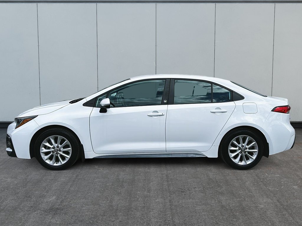2020 Toyota Corolla in Drummondville, Quebec - 5 - w1024h768px