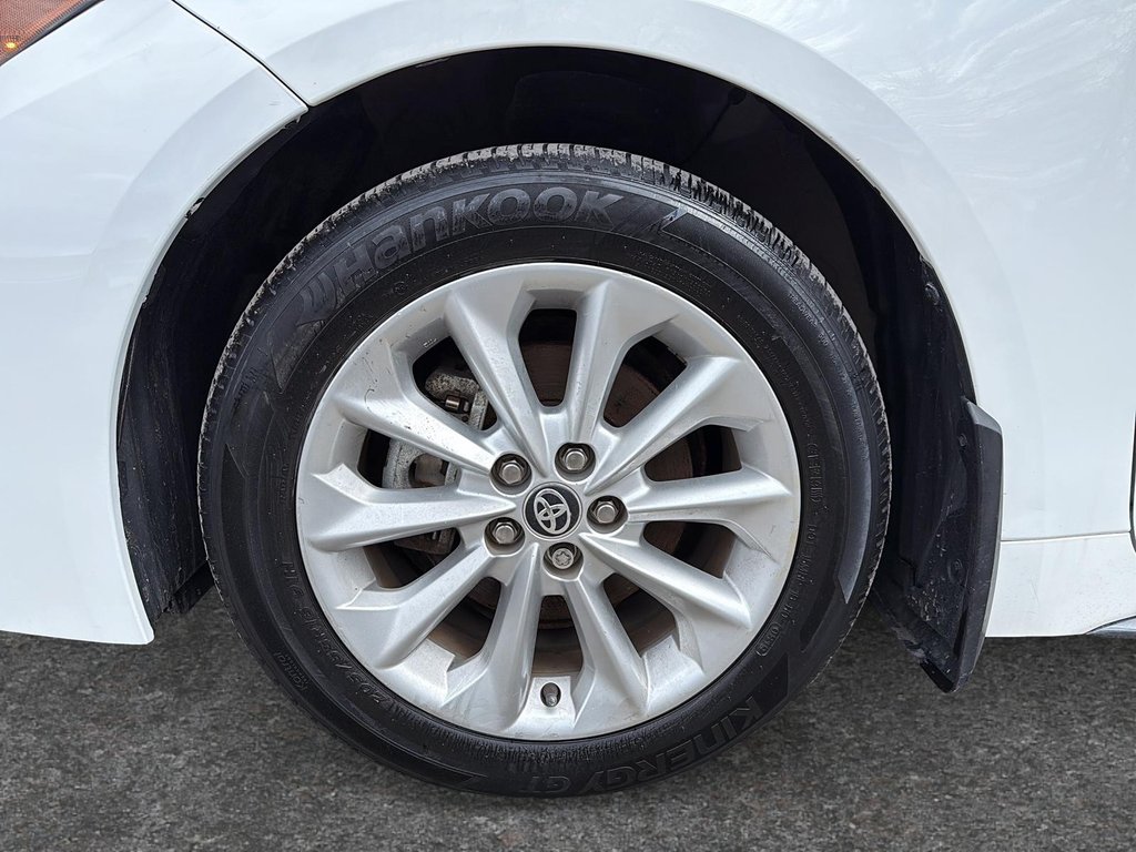 2020 Toyota Corolla in Drummondville, Quebec - 6 - w1024h768px