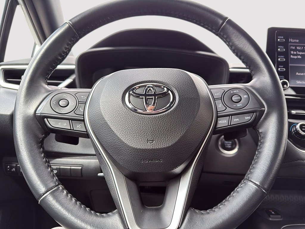 2020 Toyota Corolla in Drummondville, Quebec - 12 - w1024h768px