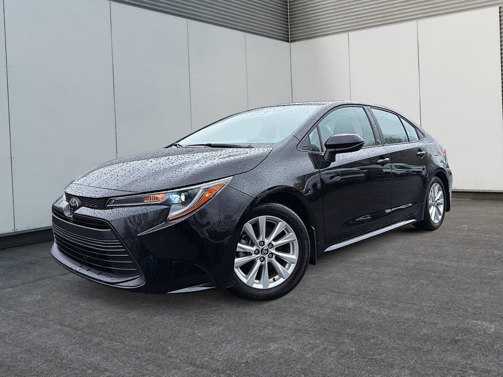 Toyota Corolla  2024 à Drummondville, Québec - 1 - w1024h768px