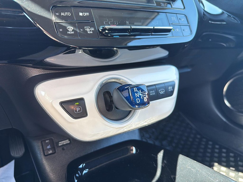 2018 Toyota Prius Prime in Drummondville, Quebec - 19 - w1024h768px