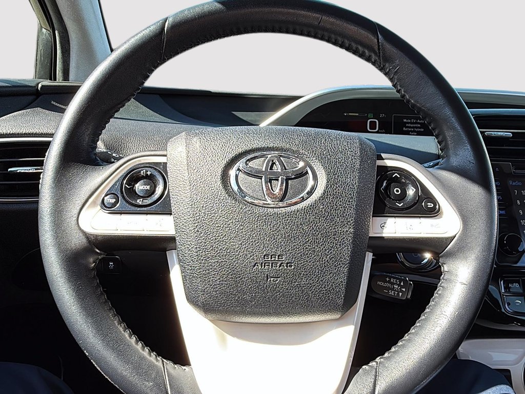 2018 Toyota Prius Prime in Drummondville, Quebec - 14 - w1024h768px