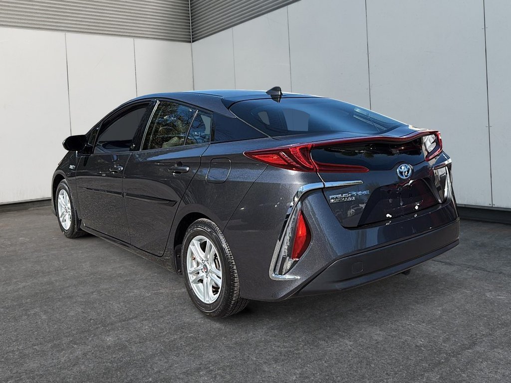 2018 Toyota Prius Prime in Drummondville, Quebec - 4 - w1024h768px