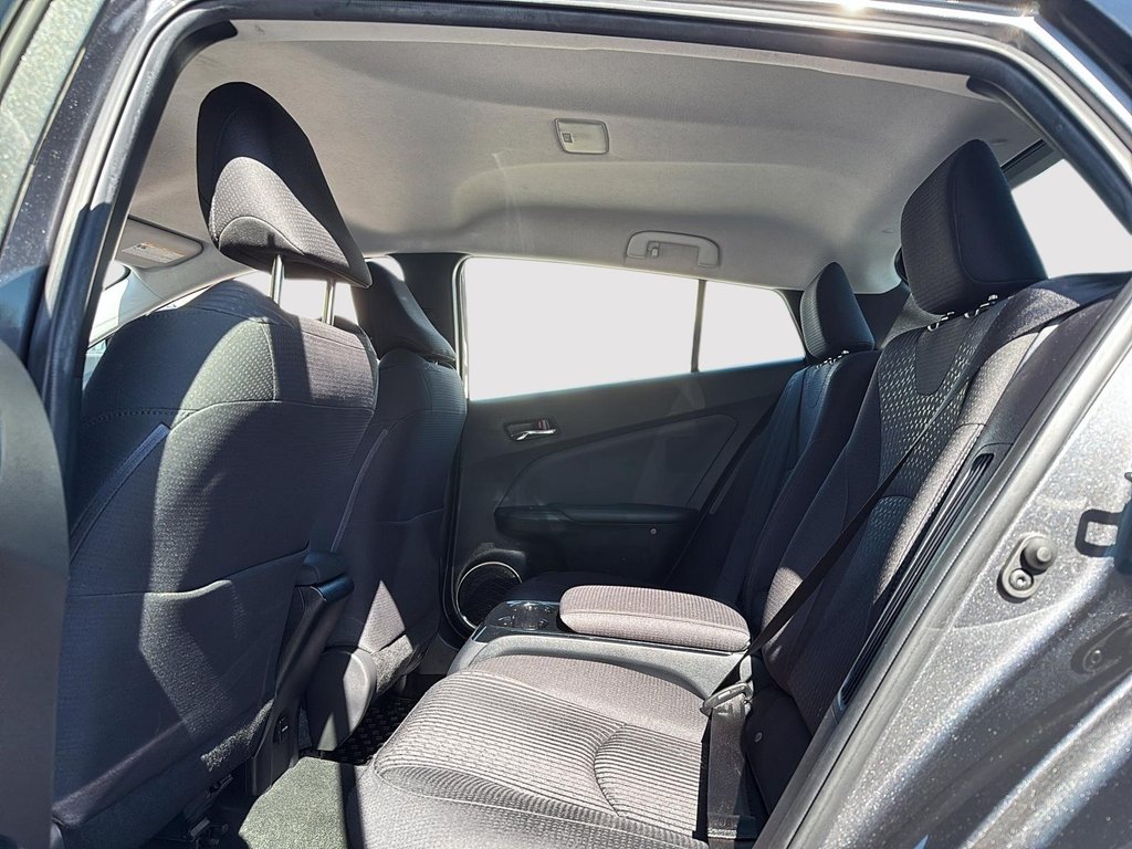 2018 Toyota Prius Prime in Drummondville, Quebec - 10 - w1024h768px