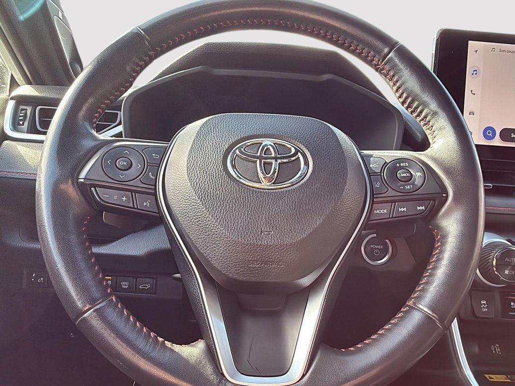 Toyota RAV4 Prime  2023 à Drummondville, Québec - 14 - w1024h768px