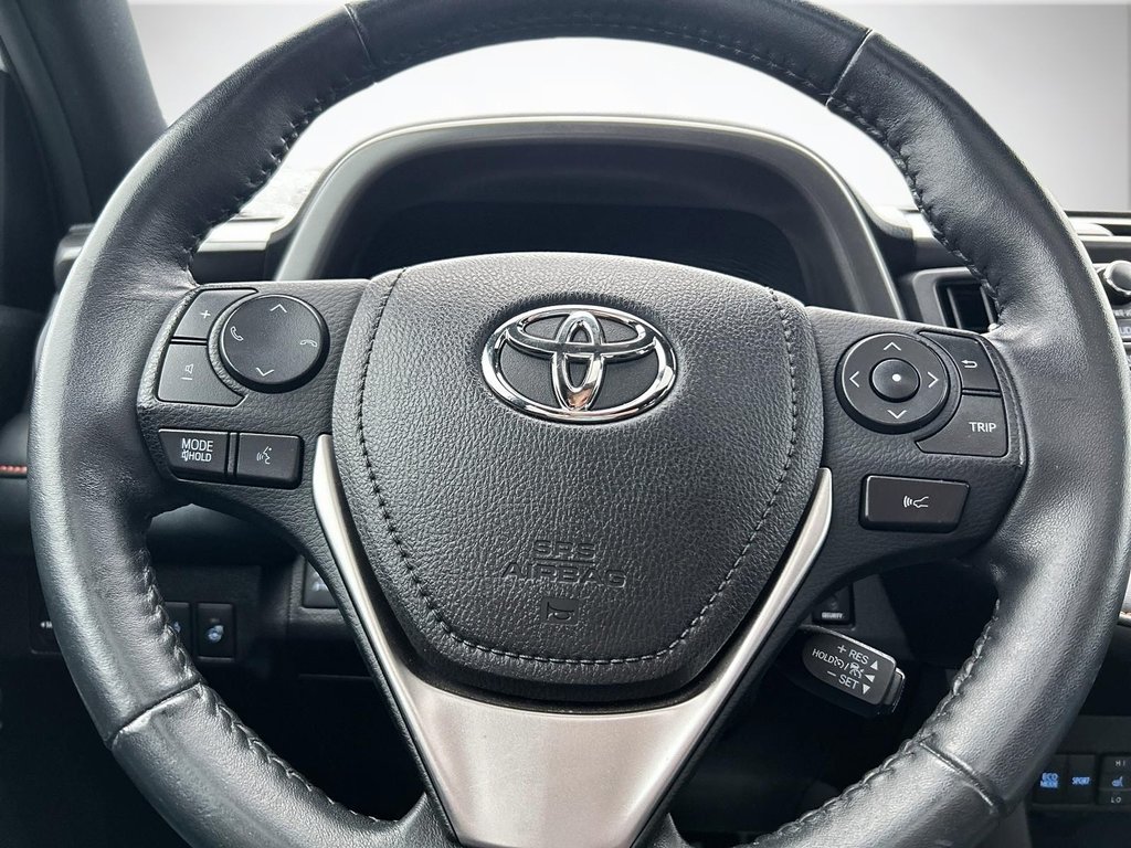 2018  RAV4 SE in Drummondville, Quebec - 13 - w1024h768px