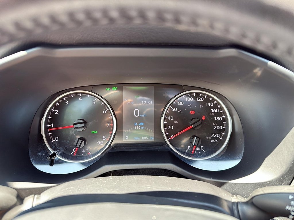 2022 Toyota RAV4 XLE in Drummondville, Quebec - 16 - w1024h768px