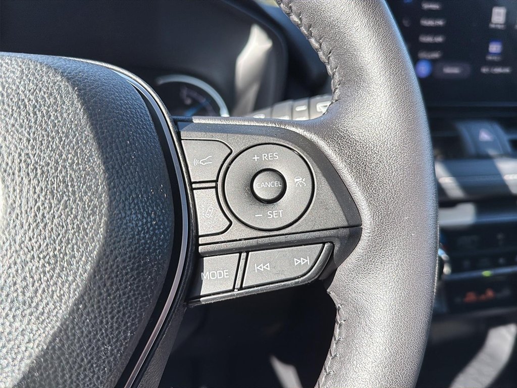 2024 Toyota RAV4 Hybrid XLE in Drummondville, Quebec - 14 - w1024h768px
