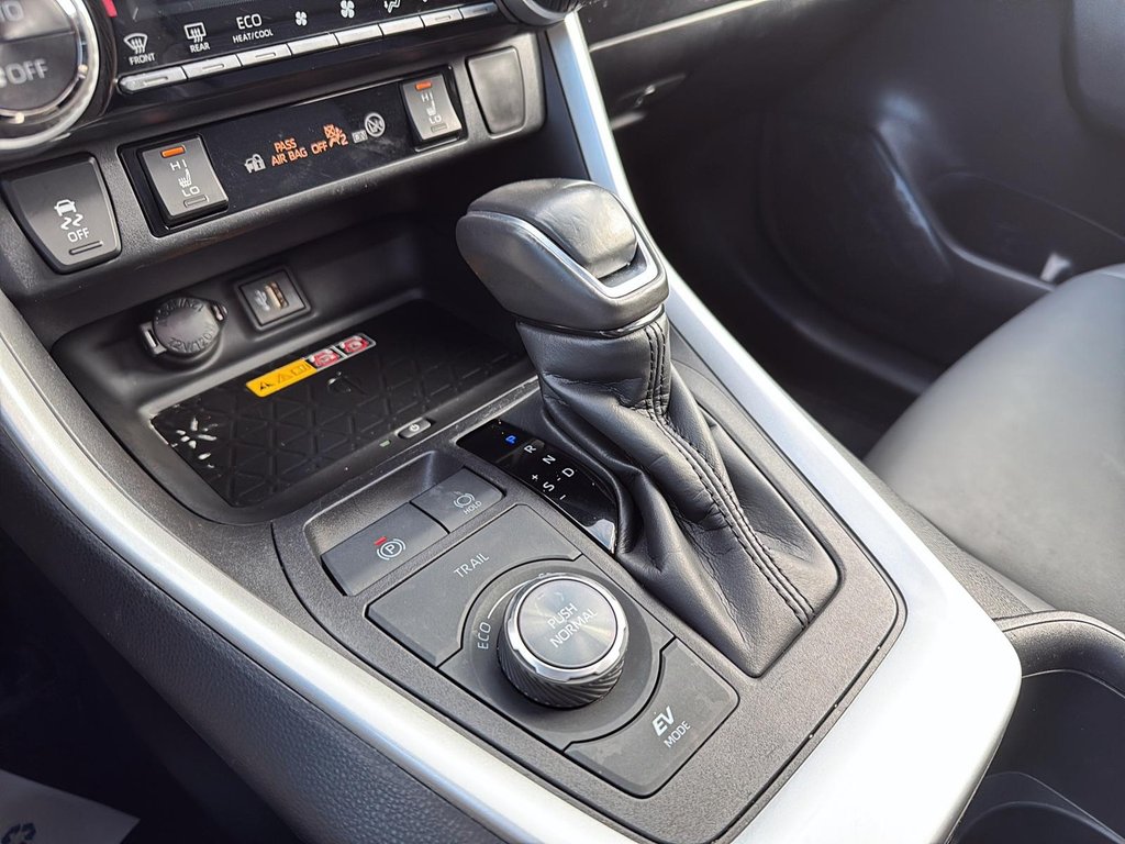2024 Toyota RAV4 Hybrid XSE in Drummondville, Quebec - 18 - w1024h768px