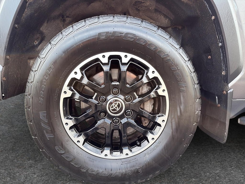 Toyota Tundra Limited 2022 à Drummondville, Québec - 6 - w1024h768px