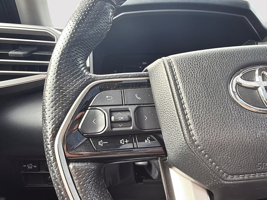 2023 Toyota Tundra Limited Hybrid in Drummondville, Quebec - 14 - w1024h768px