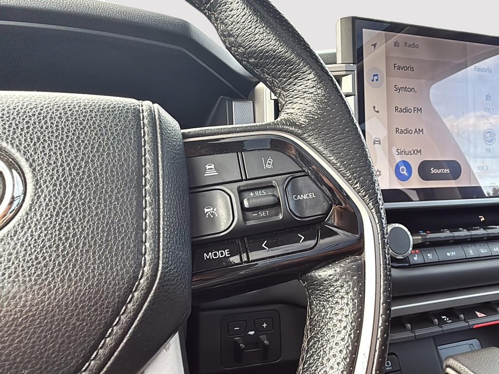 2023 Toyota Tundra Limited Hybrid in Drummondville, Quebec - 15 - w1024h768px