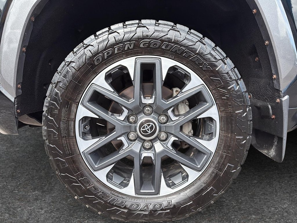 2023 Toyota Tundra Limited Hybrid in Drummondville, Quebec - 6 - w1024h768px
