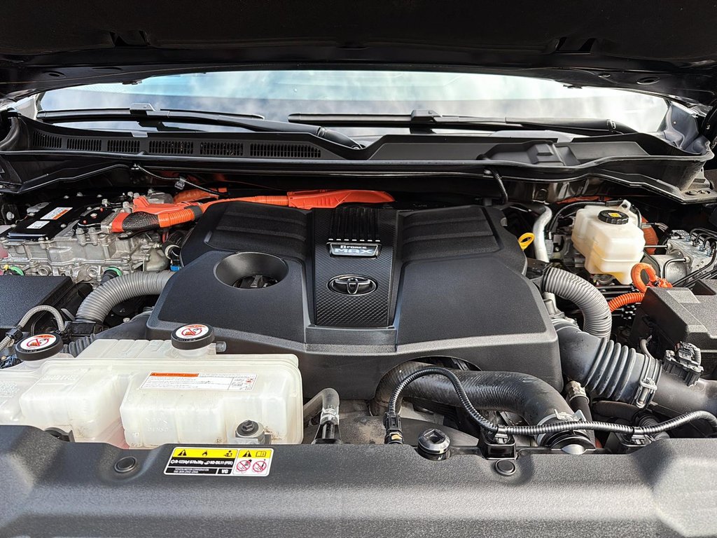 2023 Toyota Tundra Limited Hybrid in Drummondville, Quebec - 7 - w1024h768px