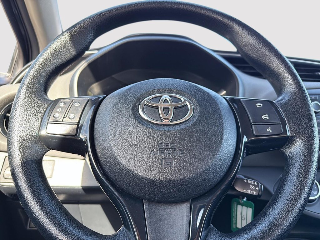 2019 Toyota Yaris Hatchback in Drummondville, Quebec - 11 - w1024h768px