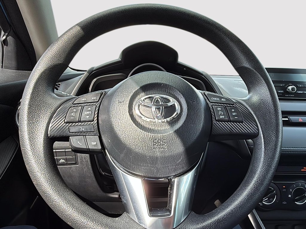 2018 Toyota Yaris Sedan in Drummondville, Quebec - 13 - w1024h768px