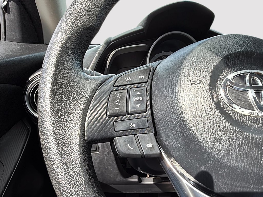 2018 Toyota Yaris Sedan in Drummondville, Quebec - 14 - w1024h768px