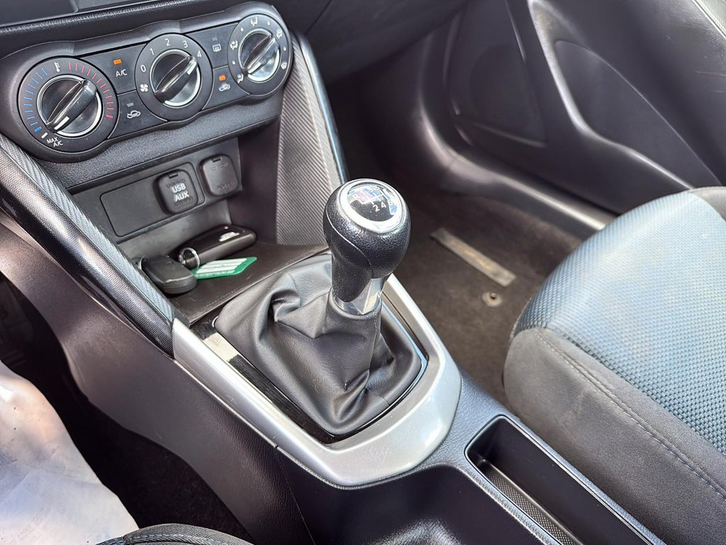 2018 Toyota Yaris Sedan in Drummondville, Quebec - 18 - w1024h768px