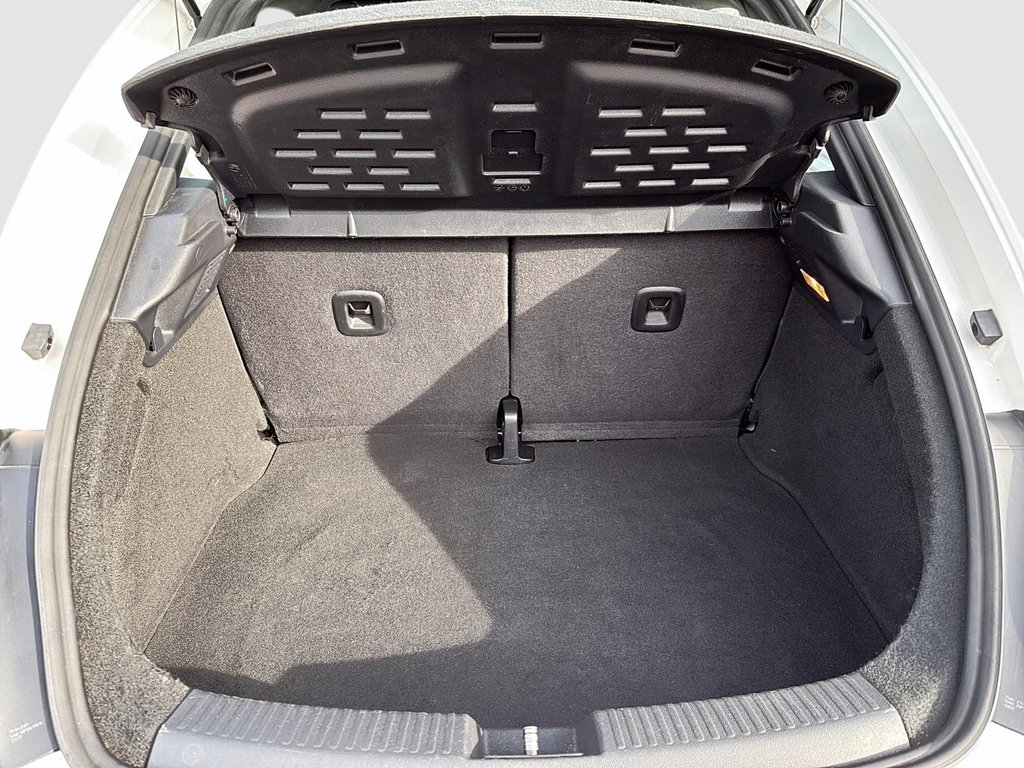 Volkswagen Beetle Coupe  2014 à Drummondville, Québec - 6 - w1024h768px