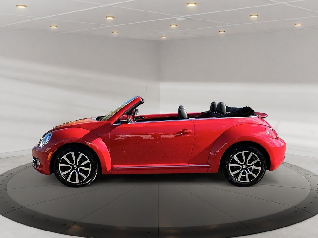 2015  Beetle 18 TSI Convertible TECH PKG in Drummondville, Quebec - 2 - w1024h768px