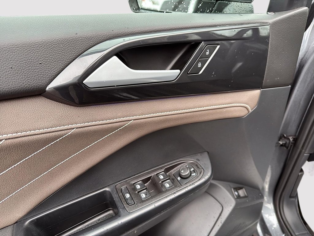 Volkswagen Taos Highline 2024 à Drummondville, Québec - 11 - w1024h768px