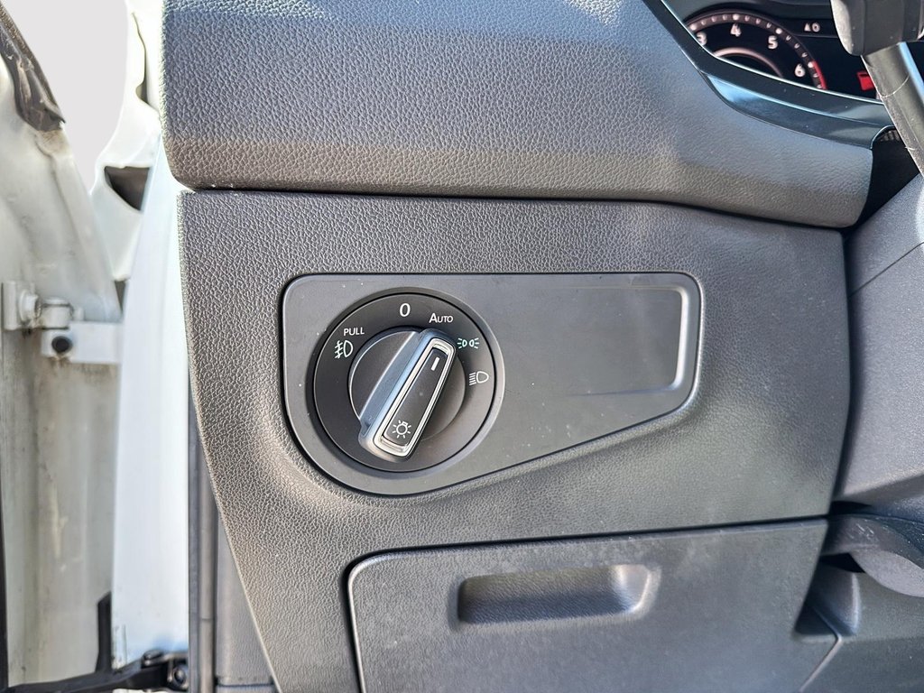 2018 Volkswagen Tiguan Highline in Drummondville, Quebec - 13 - w1024h768px