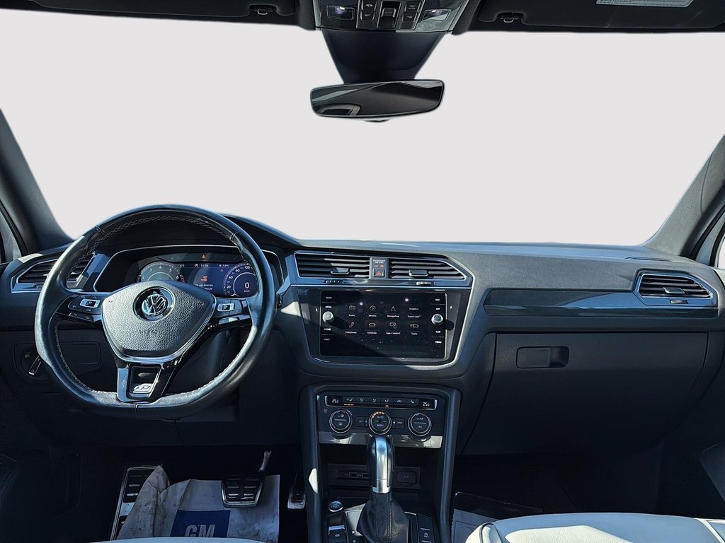 2018 Volkswagen Tiguan Highline in Drummondville, Quebec - 11 - w1024h768px