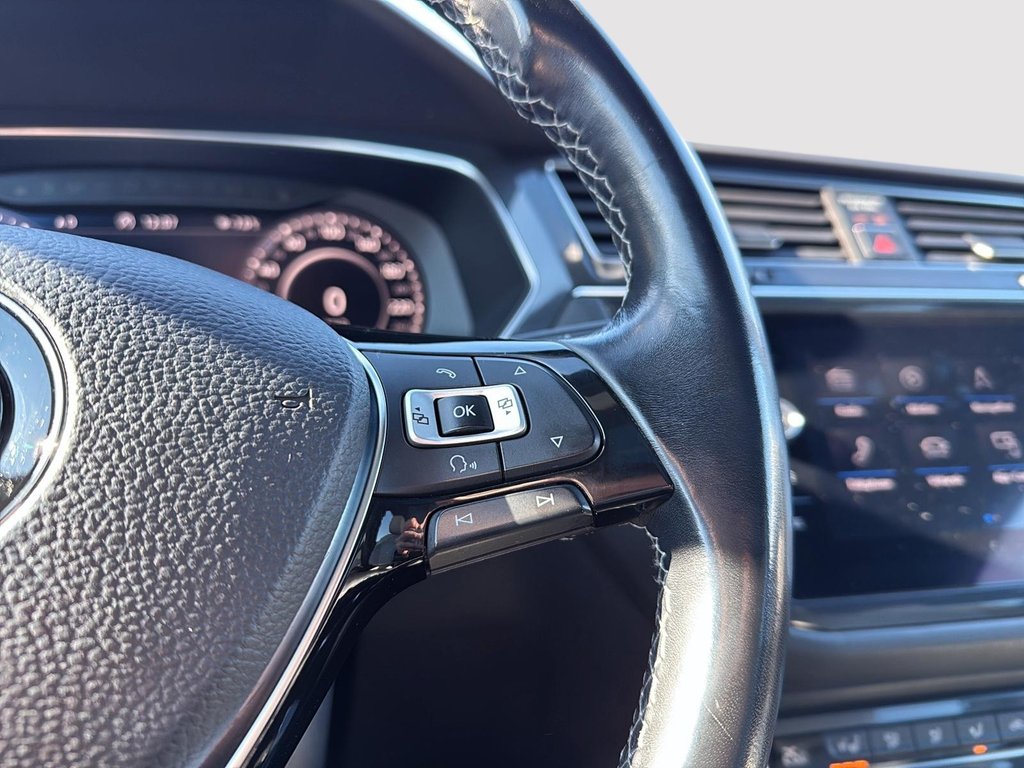 2018 Volkswagen Tiguan Highline in Drummondville, Quebec - 16 - w1024h768px